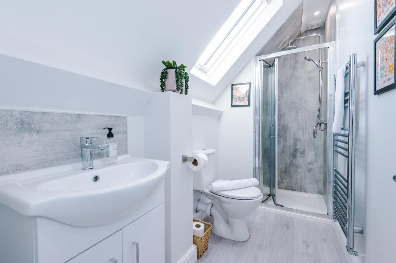 Westwood Lodge Serviced Apartment Coventry Eksteriør billede