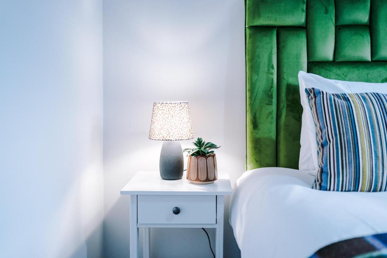 Westwood Lodge Serviced Apartment Coventry Eksteriør billede